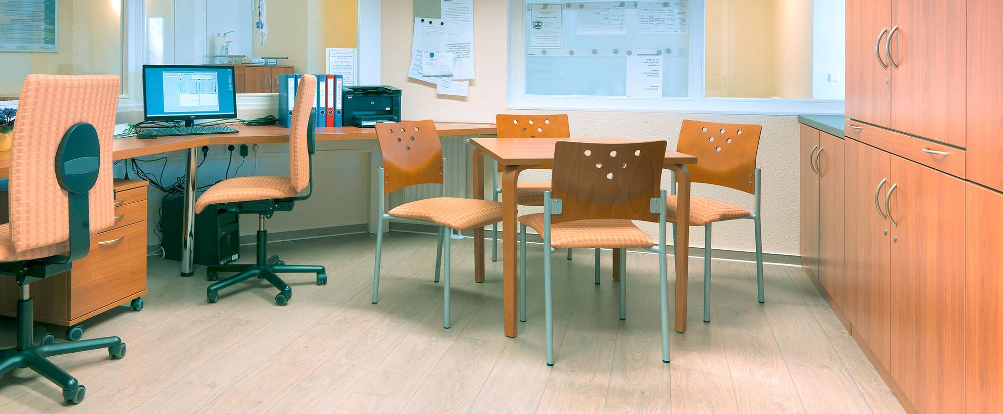 Schwesterndienstzimmer in Pflegeeinrichtung